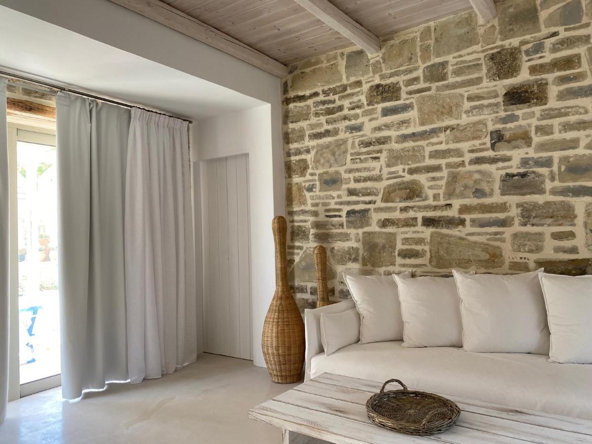 Laini Luxury Suites Pombia エクステリア 写真