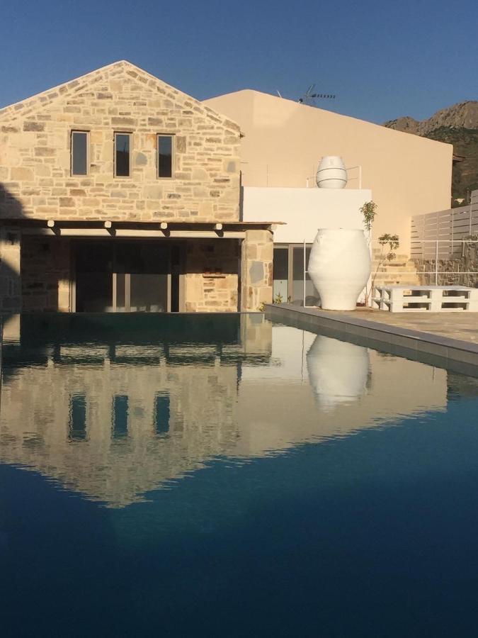 Laini Luxury Suites Pombia エクステリア 写真