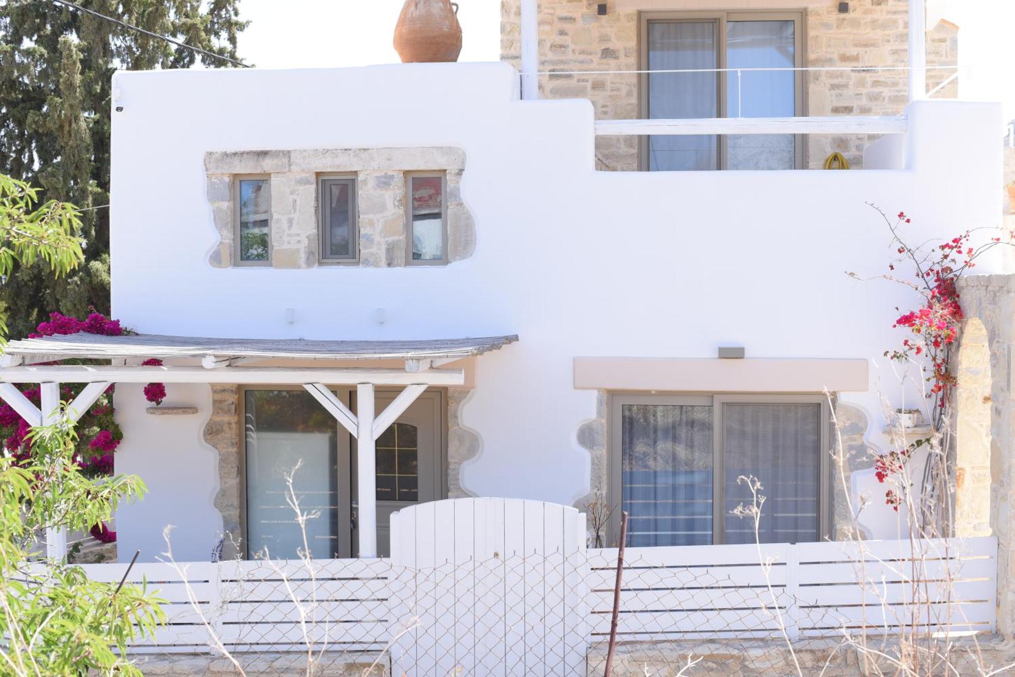 Laini Luxury Suites Pombia エクステリア 写真